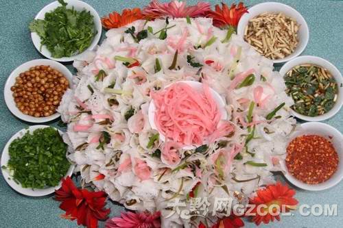 貴陽名小吃  絲娃娃